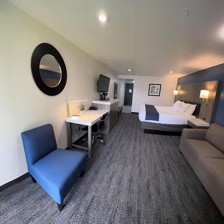 Oyster Bay Inn & Suites Bremerton Exterior foto